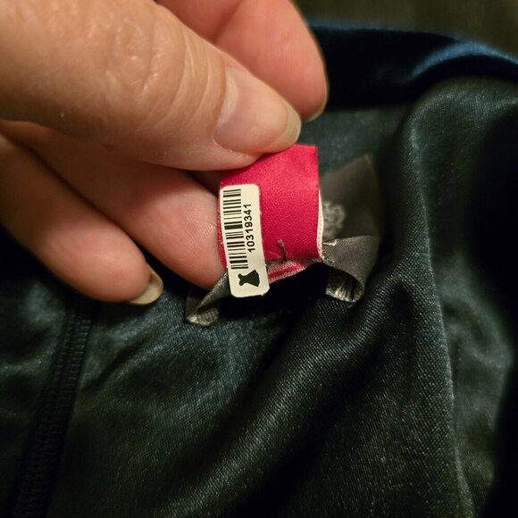 Vince Camuto Off-The-Shoulder Green Velvet Cocktail Holiday Party Dress Size 14 - Picture 15 of 16